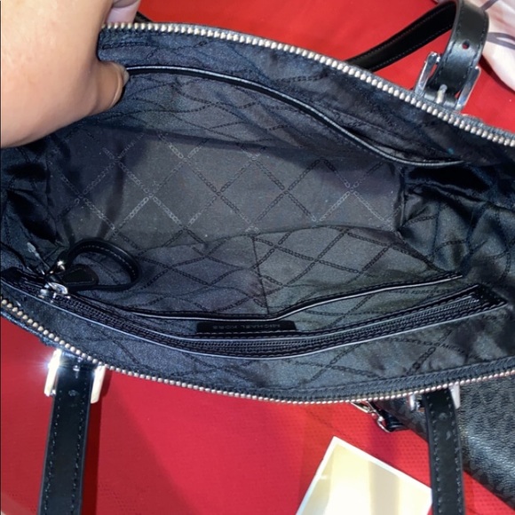 Michael Kors Jet Set Tote and Continental wallet - Picture 7 of 12